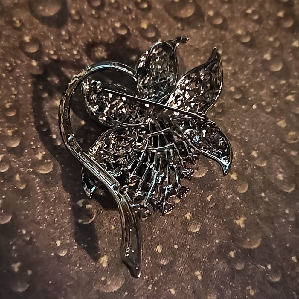 Colorful Rhinestone Flower Pin - Picture 4 of 4